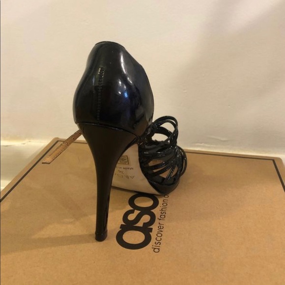 Black Aldo heels size 6 - Picture 3 of 3